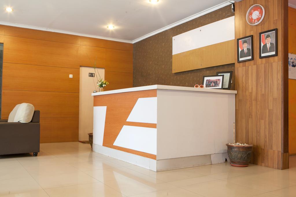 Reddoorz Syariah Near Btc Fashion Mall Bandung Exteriér fotografie